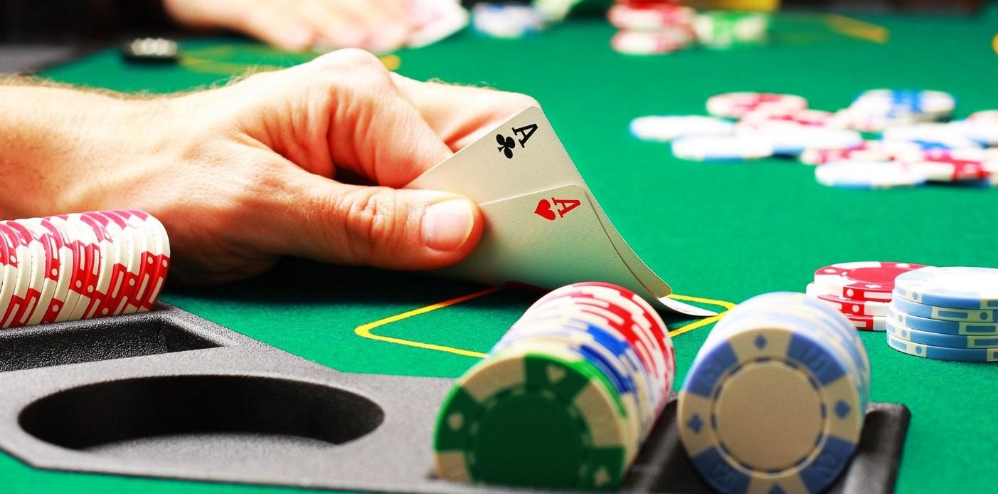 Hướng dẫn cách chơi Poker chi tiết và chính xác nhất
